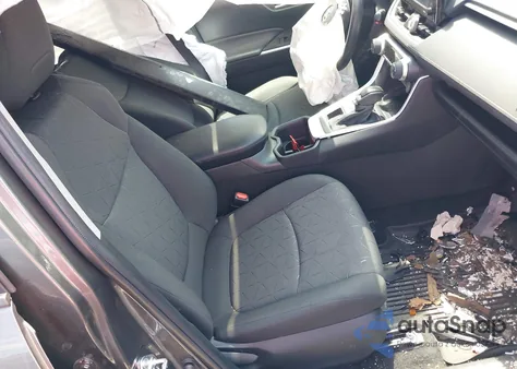 2022 Toyota Rav4 Xle z USA, uszkodzony, nr VIN 2T3P1RFV2NC303143